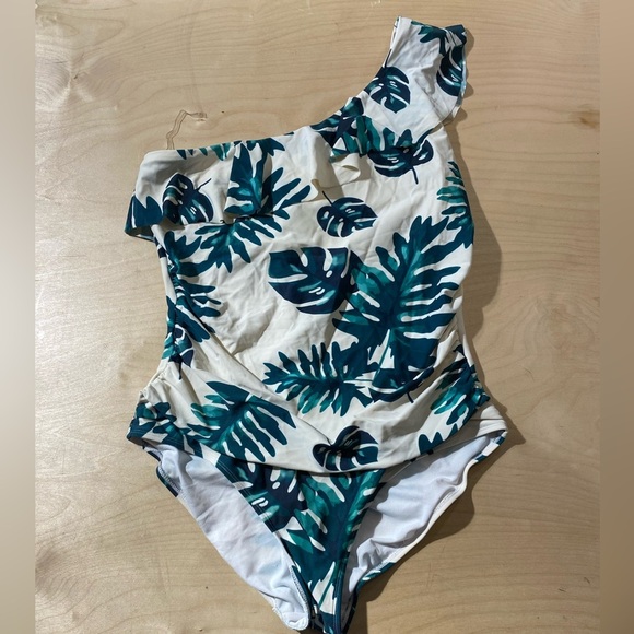 Hilor Tropical Leaf One-Shoulder Swimsuit 16 (MO) - Picture 2 of 9